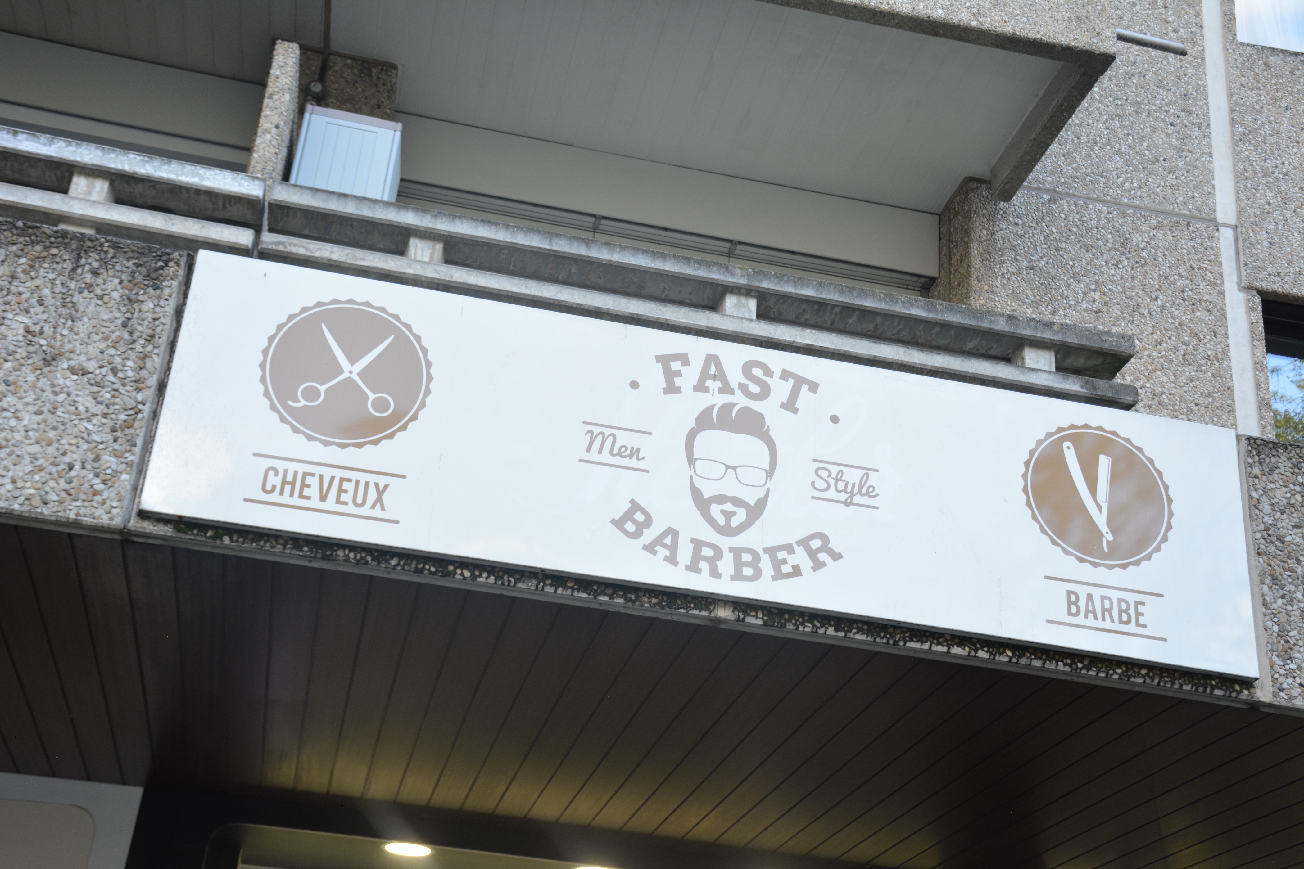 Façade Fast Barber